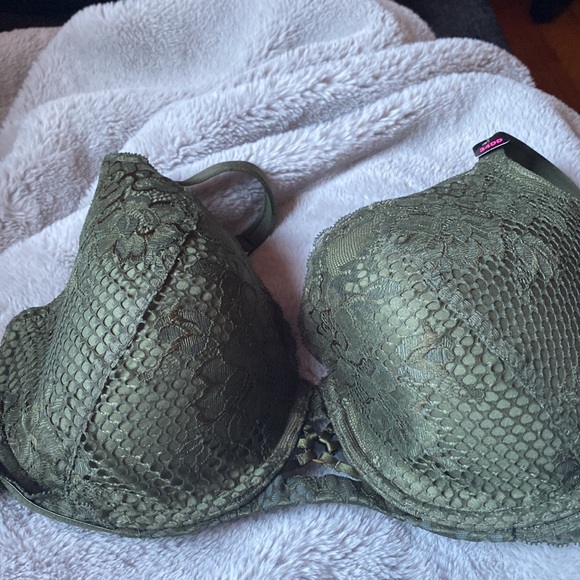 34 DD forest green lightly lined bra NWT - Picture 2 of 3